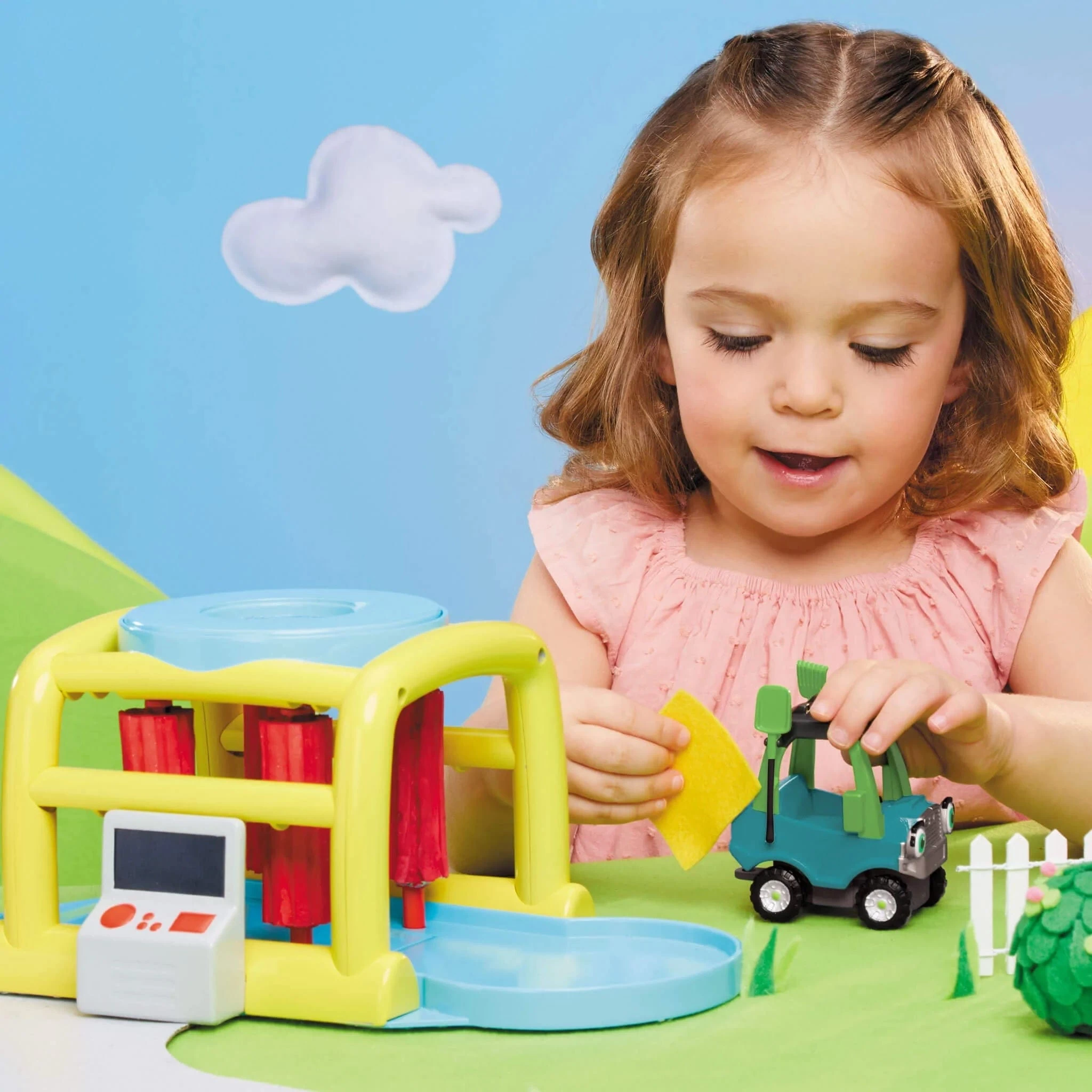 Little Tikes Let’s Go Cozy Coupe Color Change Carwash - Image 5